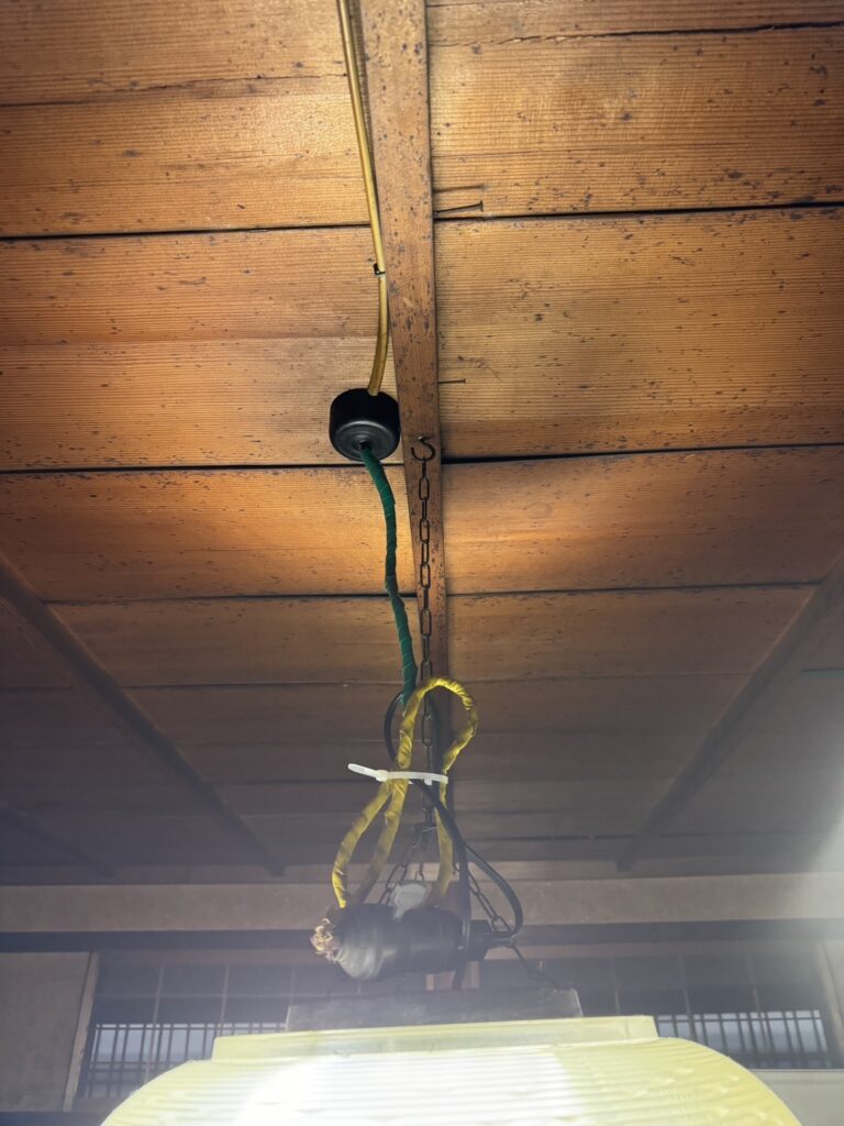 照明コンセント交換